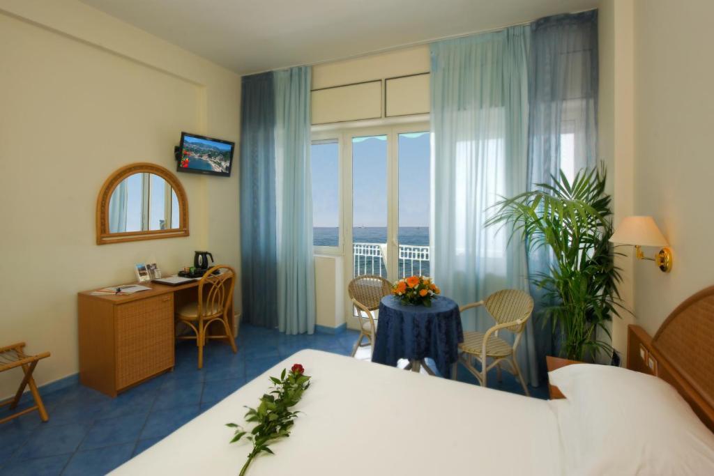 Hotel Pensione Reale ไมยอรี ห้อง รูปภาพ
