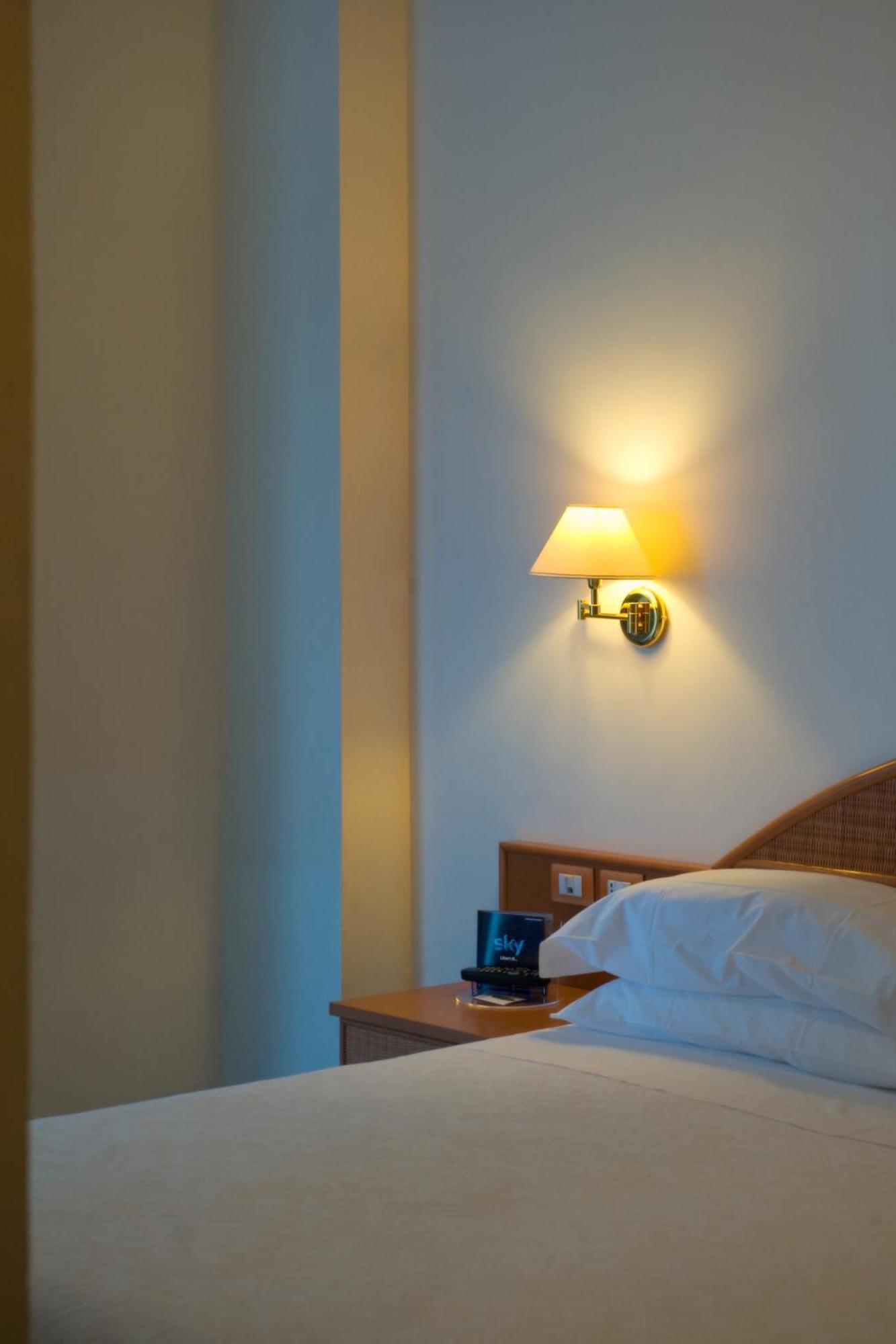 Hotel Pensione Reale ไมยอรี ภายนอก รูปภาพ