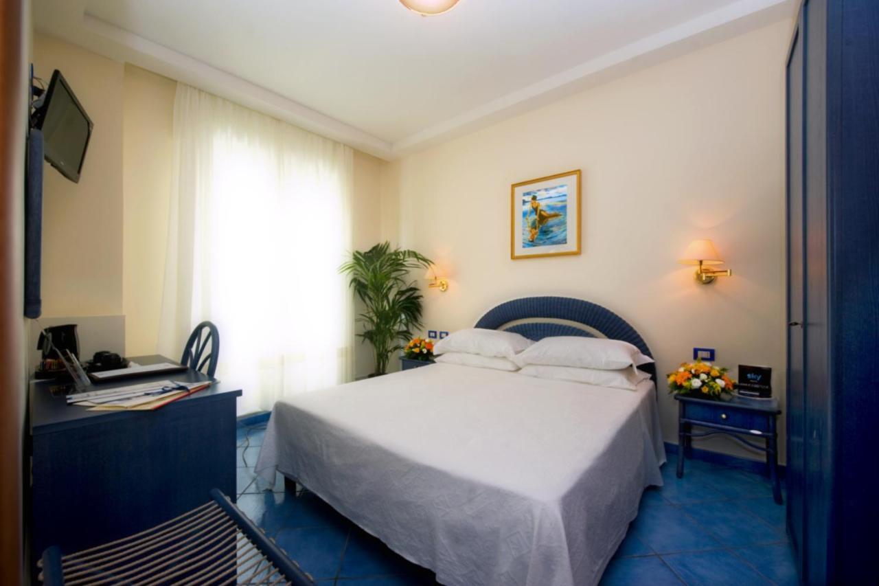 Hotel Pensione Reale ไมยอรี ห้อง รูปภาพ